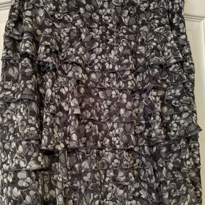 Ruffle skirt-final price